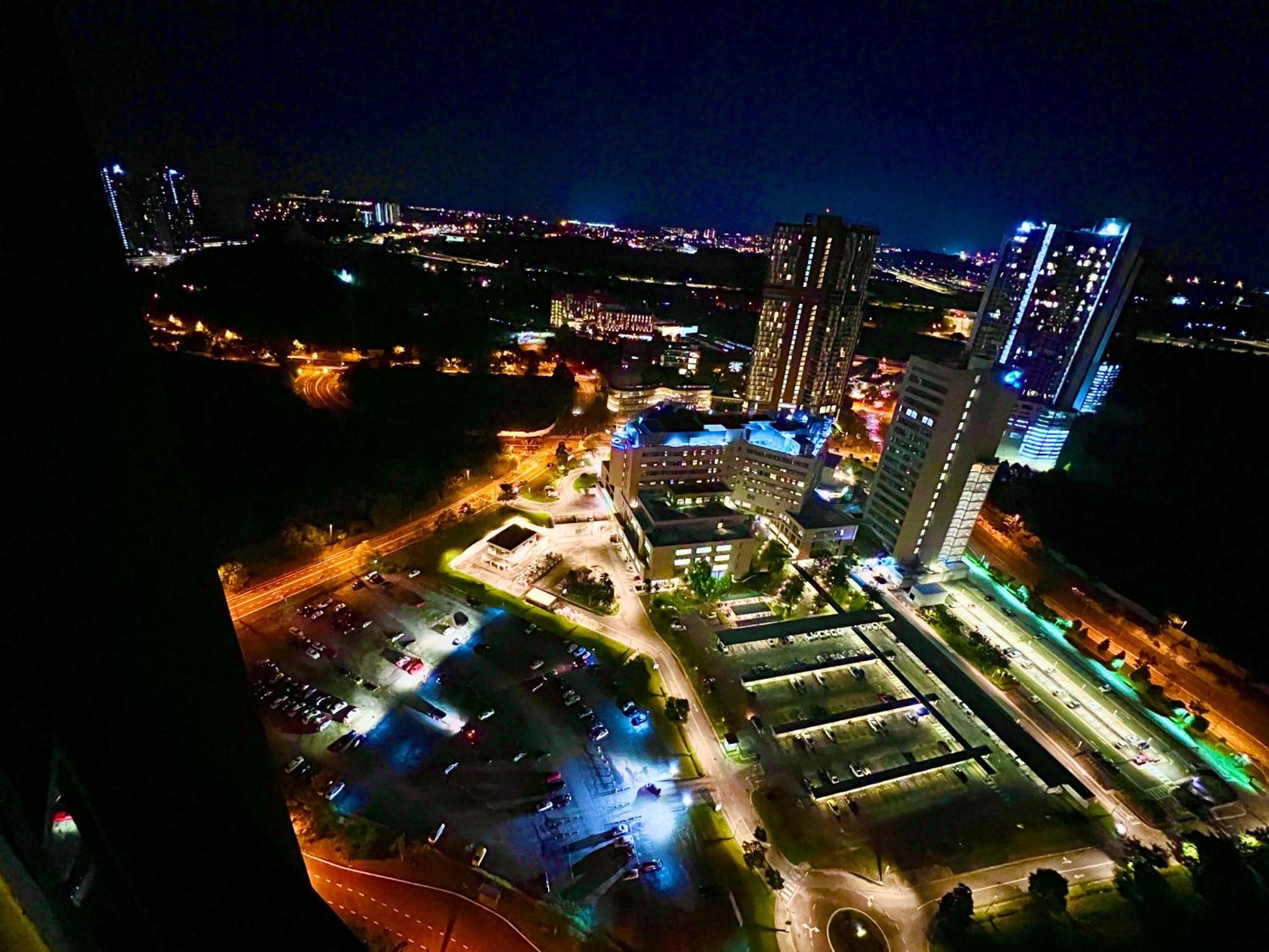 Legoland - Happywonder Suite For Family ,Cozy, Wifi With Nice Garden Pool View! Nusajaya  Luaran gambar